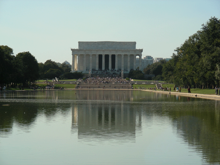 DSCN2986.gif - Lincoln Memorial from the Washington Monument (Oct '08)